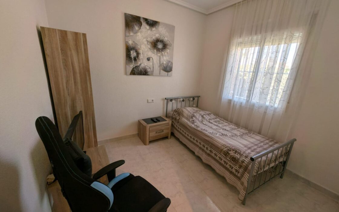 Будинок в Рохалесі 500 кв.м з басейном на Costa Blanca