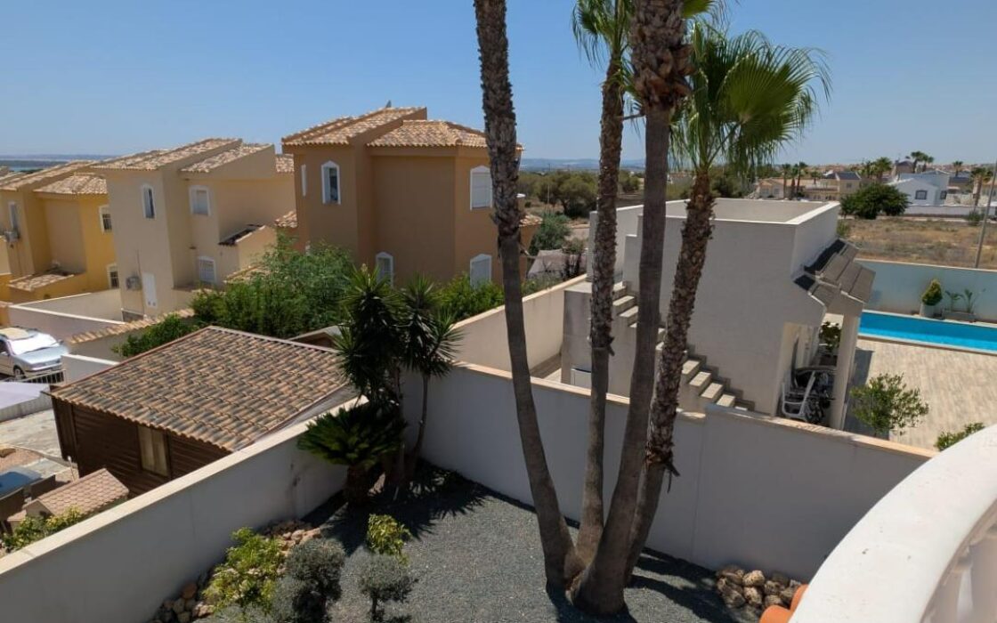 Будинок в Рохалесі 500 кв.м з басейном на Costa Blanca