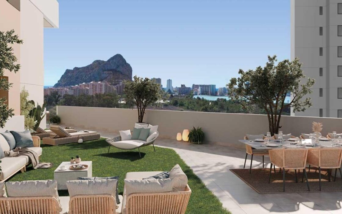 Квартира 2-3 кімнати в Кальпі з терасою біля моря 85 кв.м