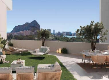 Квартира 2-3 кімнати в Кальпі з терасою біля моря 85 кв.м