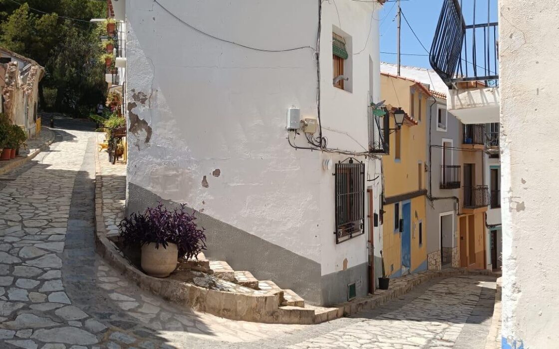 Таунхаус в Финестрате 80 кв.м с возможностью террасы