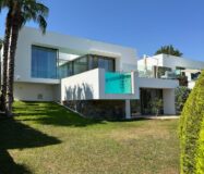 Люксовая вилла в Ориуэле 211 кв.м с видом на море