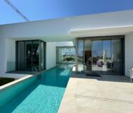 Люксовая вилла в Ориуэле 211 кв.м с видом на море