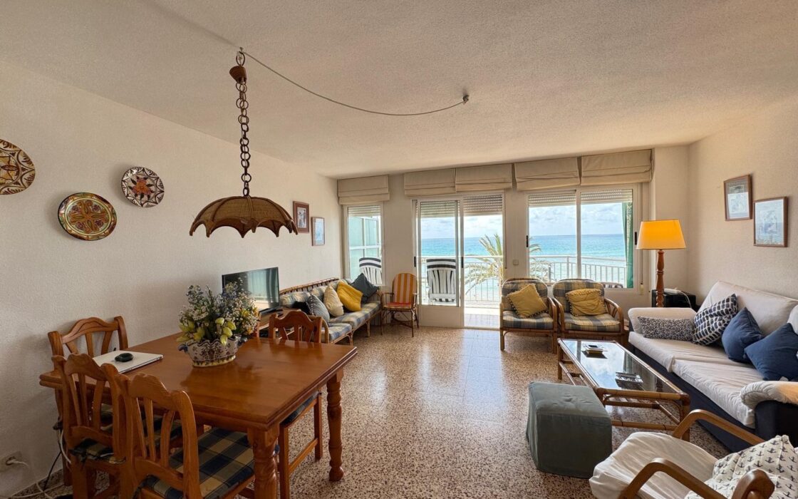 Апартаменты с видом на море в Торревьехе 133 кв.м 3 спальни