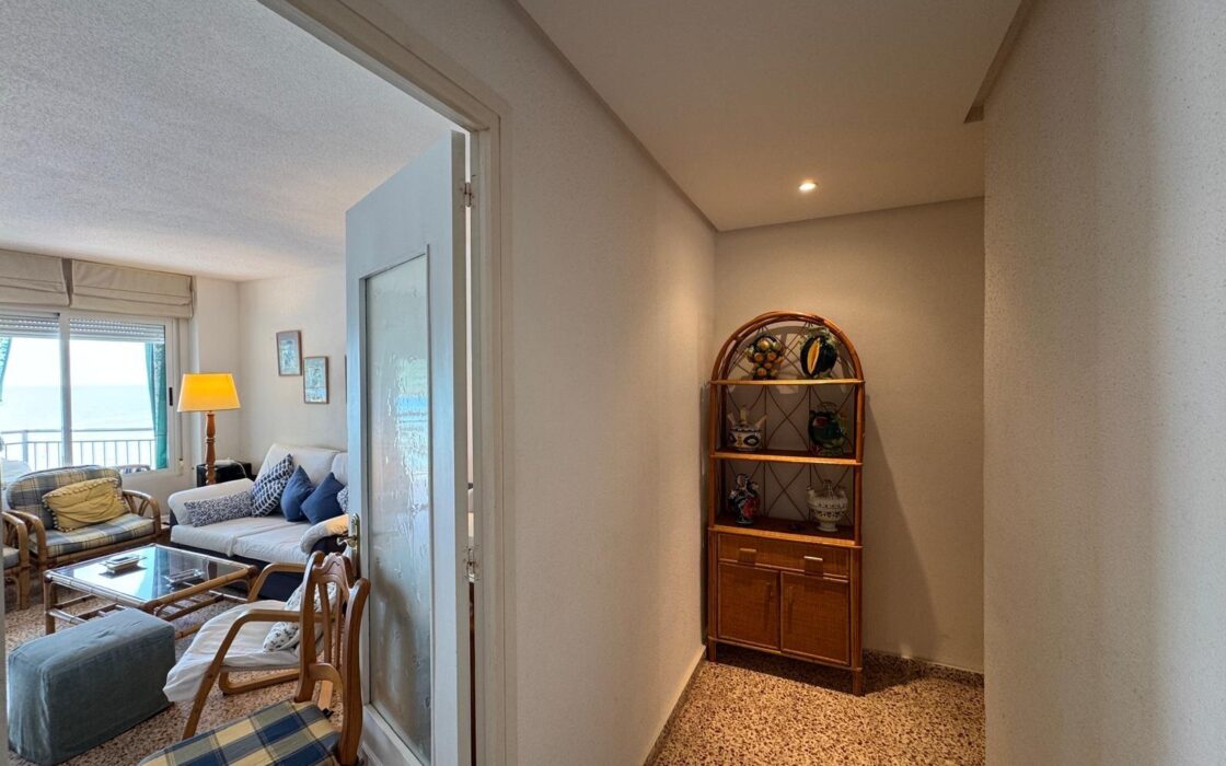 Апартаменты с видом на море в Торревьехе 133 кв.м 3 спальни