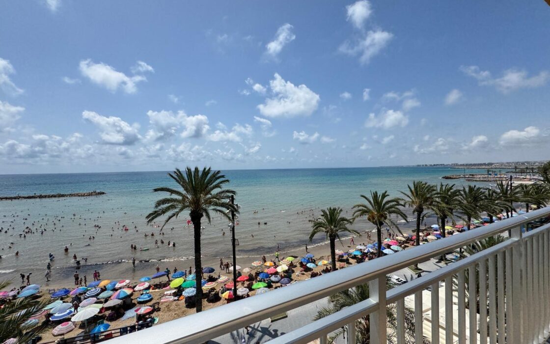 Апартаменты с видом на море в Торревьехе 133 кв.м 3 спальни