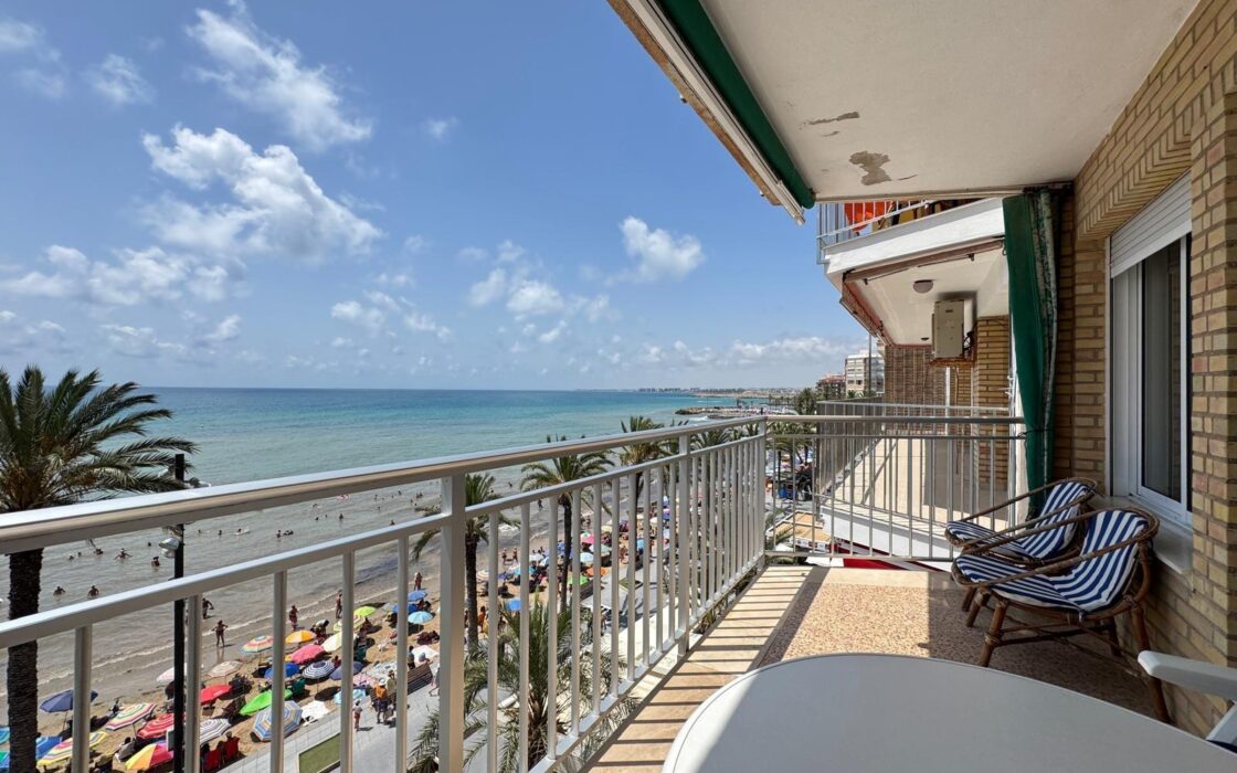 Апартаменты с видом на море в Торревьехе 133 кв.м 3 спальни