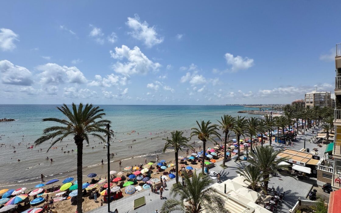 Апартаменты с видом на море в Торревьехе 133 кв.м 3 спальни