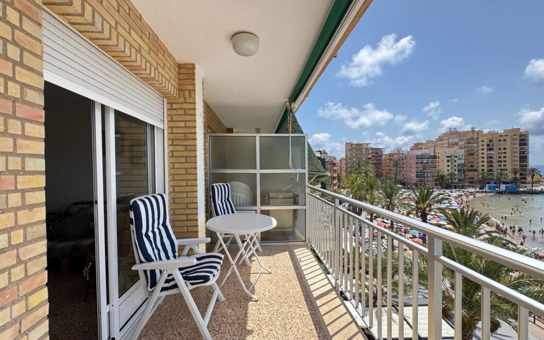 Апартаменты с видом на море в Торревьехе 133 кв.м 3 спальни