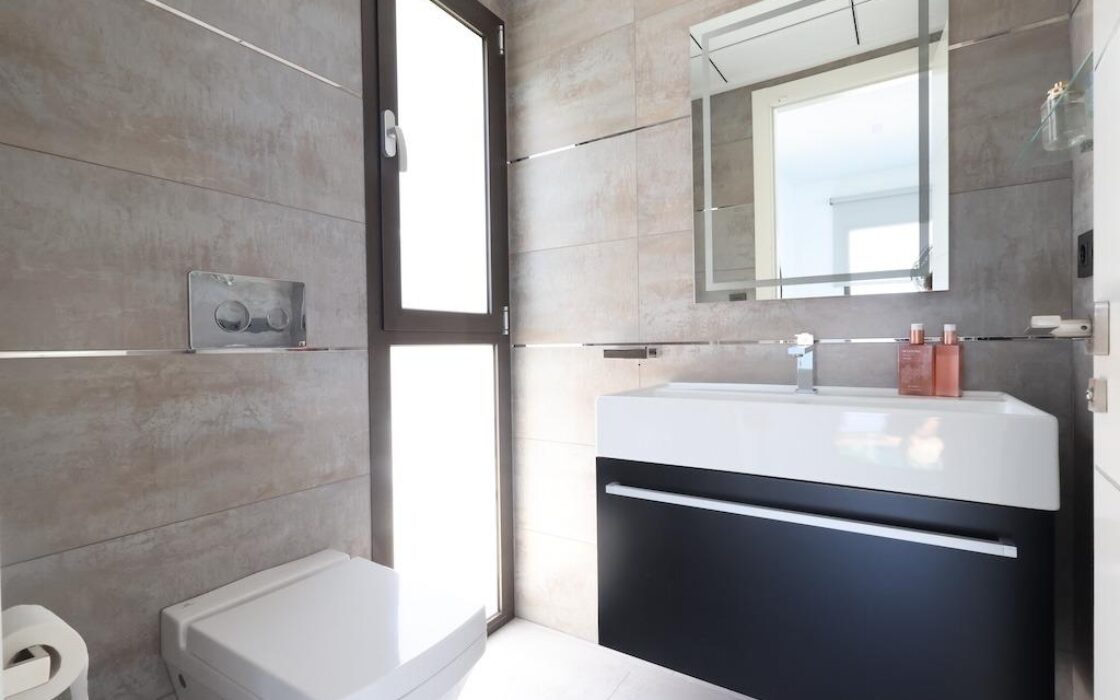 Вілла 521 кв.м з видом на море в Jávea, 6 кімнат