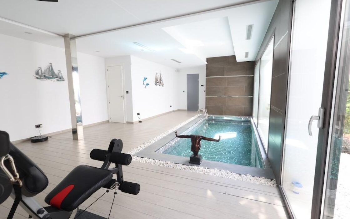 Вілла 521 кв.м з видом на море в Jávea, 6 кімнат