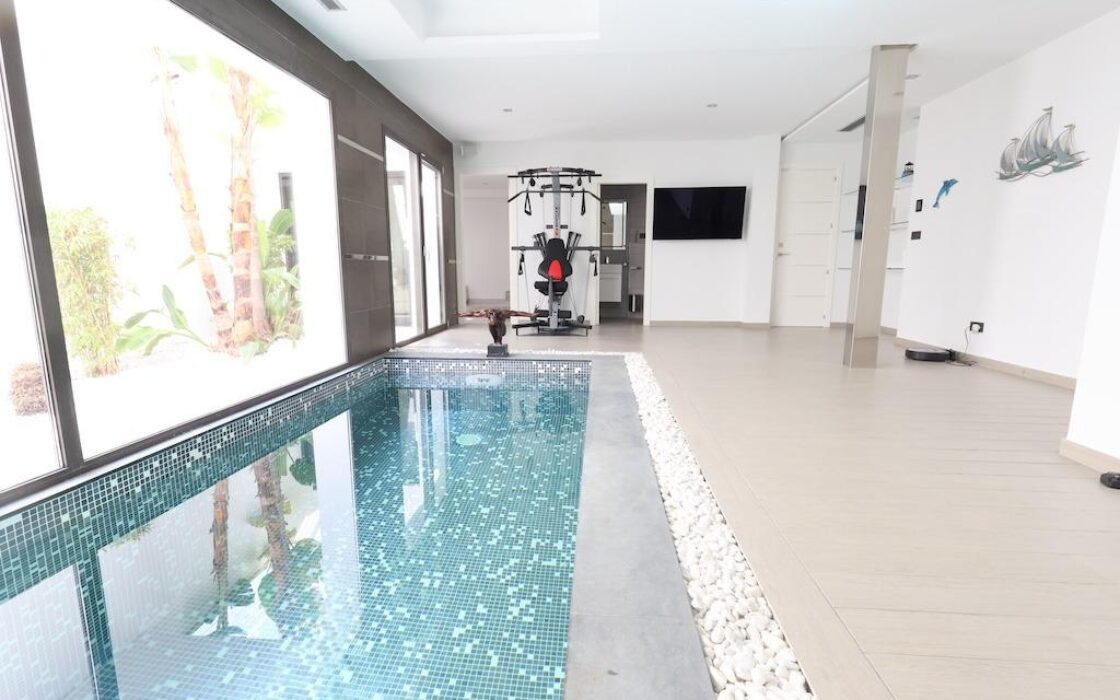 Вілла 521 кв.м з видом на море в Jávea, 6 кімнат