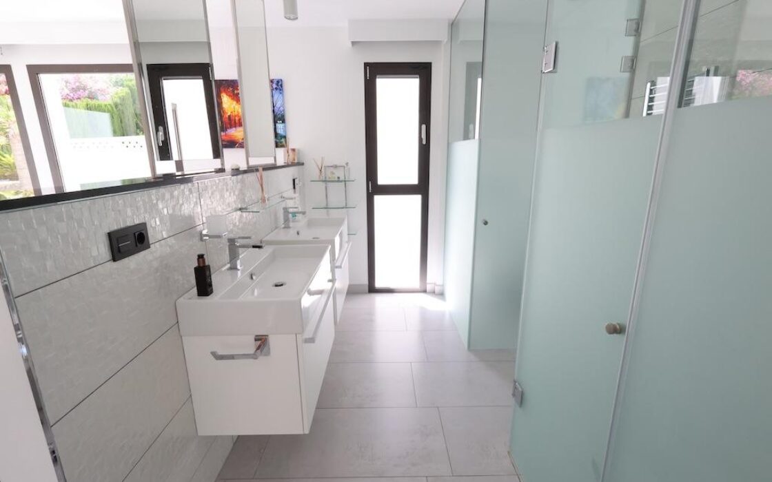 Вілла 521 кв.м з видом на море в Jávea, 6 кімнат