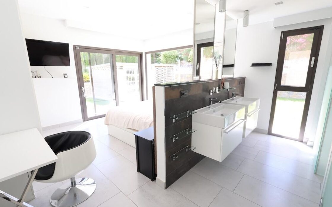 Вілла 521 кв.м з видом на море в Jávea, 6 кімнат