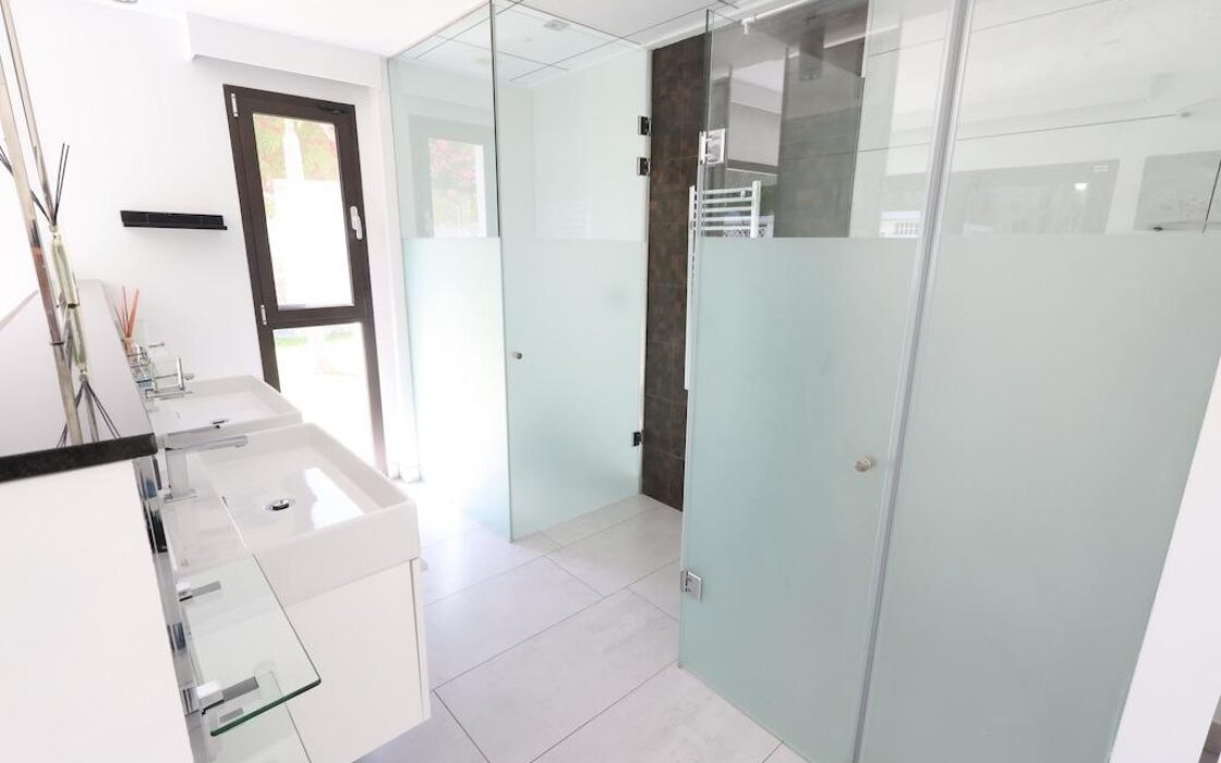 Вілла 521 кв.м з видом на море в Jávea, 6 кімнат