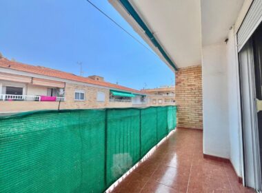 Апартаменты 92 кв.м в Торревьехе с лифтом и кондиционером