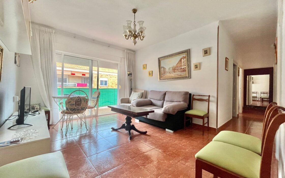 Апартаменты 92 кв.м в Торревьехе с лифтом и кондиционером