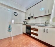 Апартаменты 92 кв.м в Торревьехе с лифтом и кондиционером