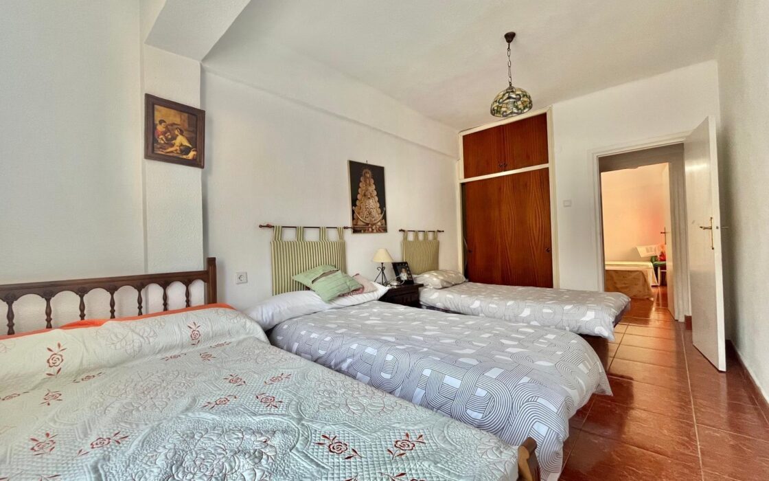 Апартаменты 92 кв.м в Торревьехе с лифтом и кондиционером