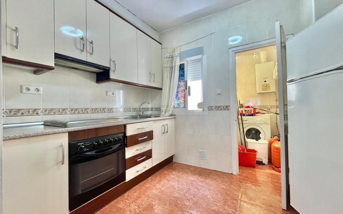 Апартаменты 92 кв.м в Торревьехе с лифтом и кондиционером