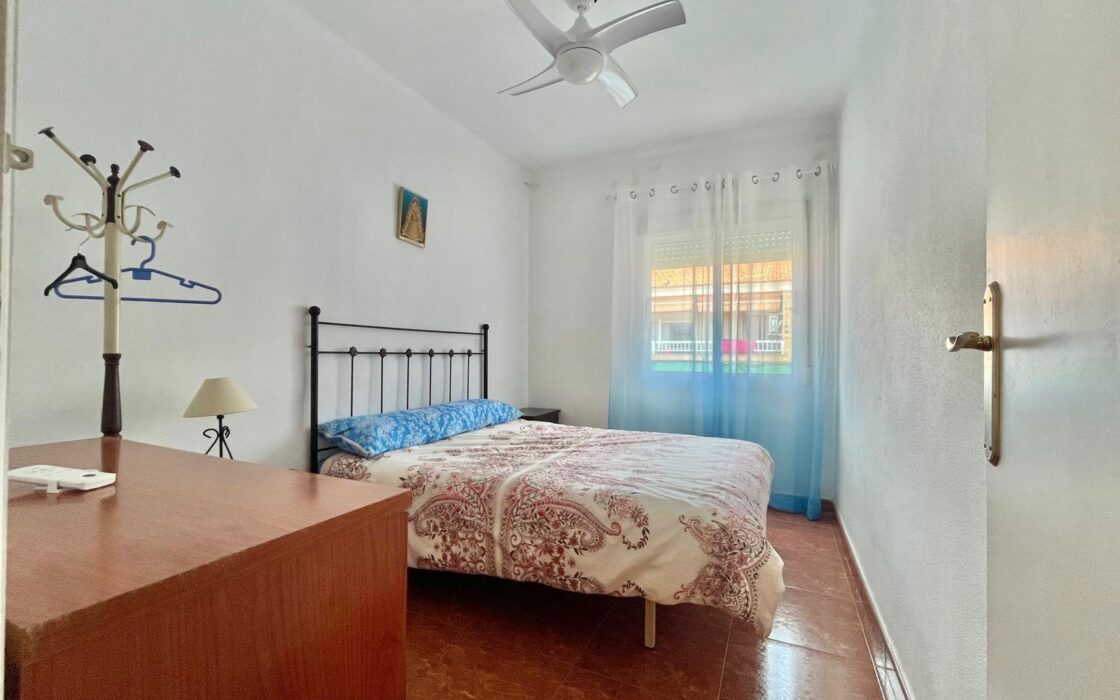 Апартаменты 92 кв.м в Торревьехе с лифтом и кондиционером