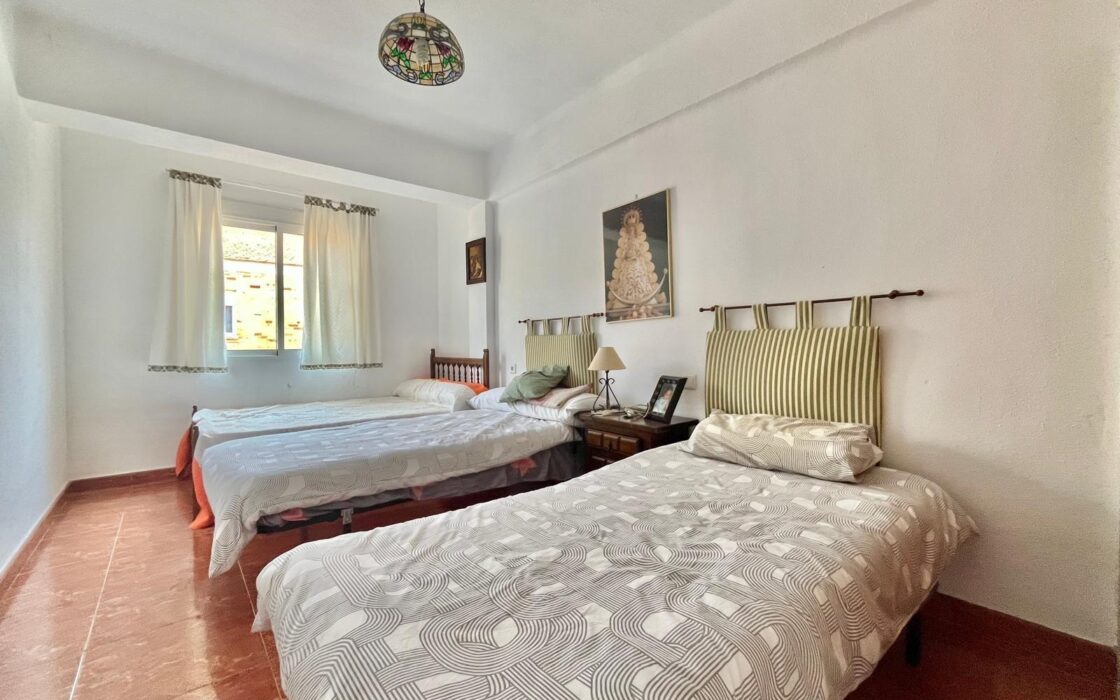 Апартаменты 92 кв.м в Торревьехе с лифтом и кондиционером