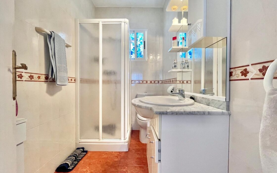 Апартаменты 92 кв.м в Торревьехе с лифтом и кондиционером