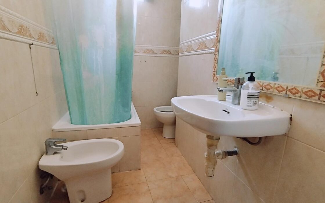 Квартира 75 кв.м в Аликанте з орендарем та доходом