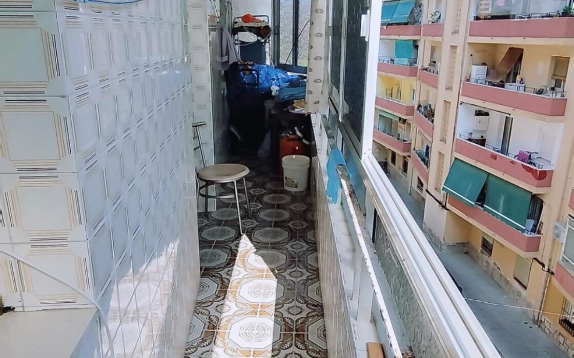 Квартира 75 кв.м в Аликанте з орендарем та доходом