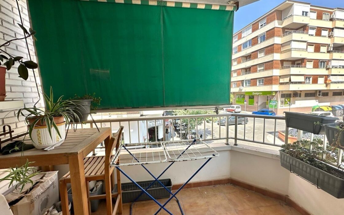 Апартаменти в Торрев’єсі 101 кв.м з терасою біля моря