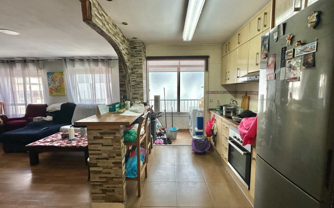 Апартаменти в Торрев’єсі 101 кв.м з терасою біля моря