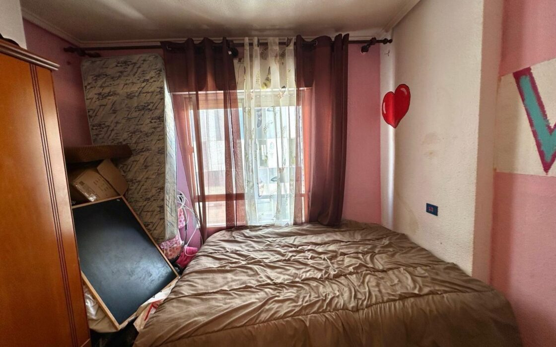 Апартаменти в Торрев’єсі 101 кв.м з терасою біля моря