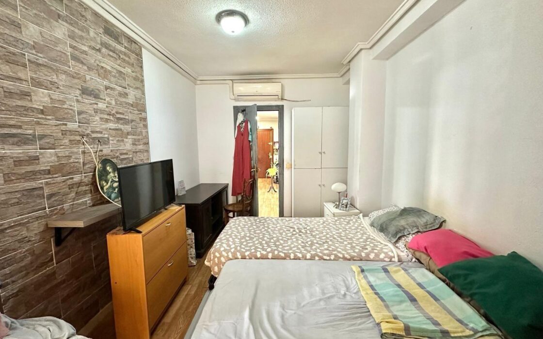 Апартаменти в Торрев’єсі 101 кв.м з терасою біля моря