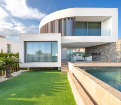 Вілла у Фінестраті 386 кв.м з панорамним видом та басейном