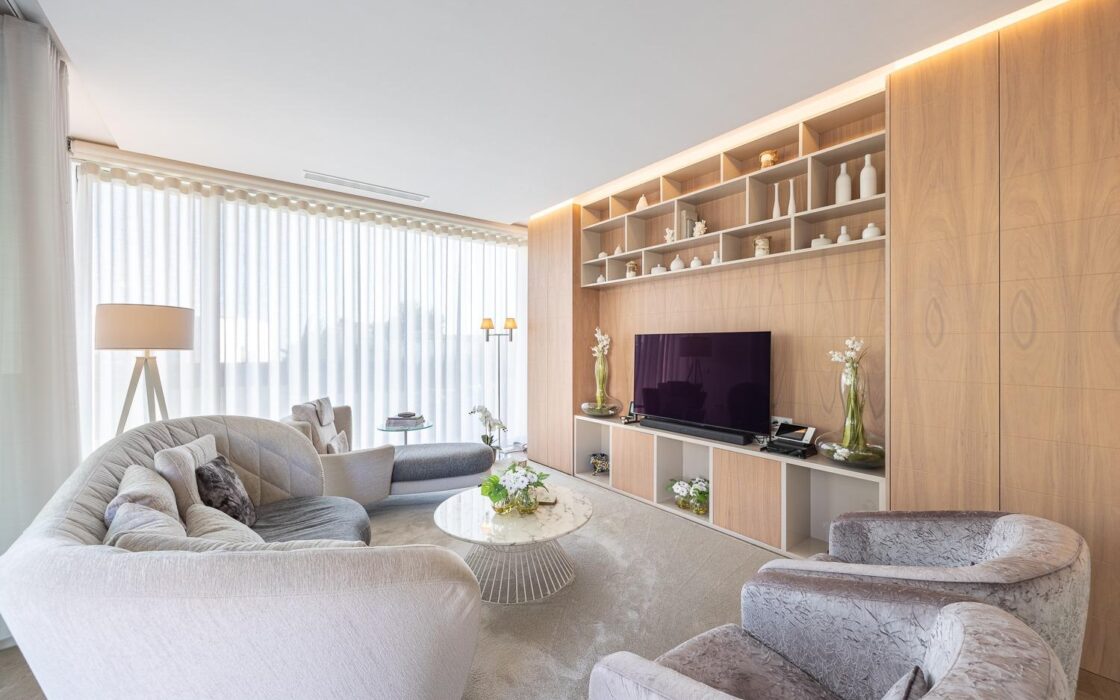 Вілла у Фінестраті 386 кв.м з панорамним видом та басейном