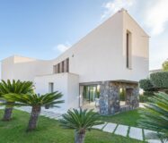 Вілла у Фінестраті 386 кв.м з панорамним видом та басейном