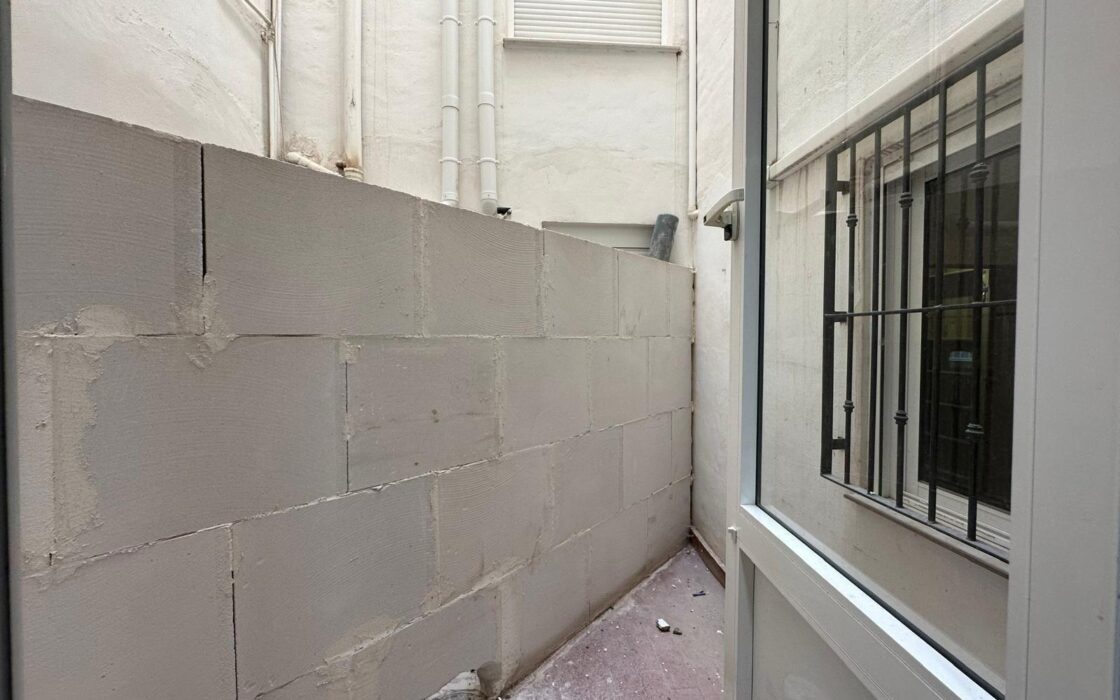 Апартаменты 115 кв.м в Торревьехе у моря с террасой