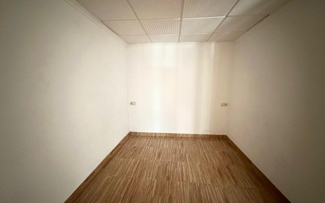 Апартаменты 115 кв.м в Торревьехе у моря с террасой