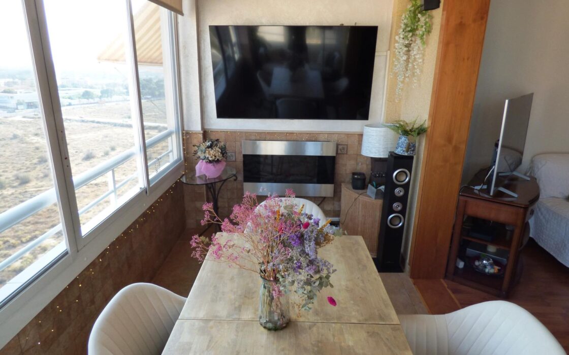 Апартаменты в Эль Кампельо, 120 кв.м, 200 м до моря