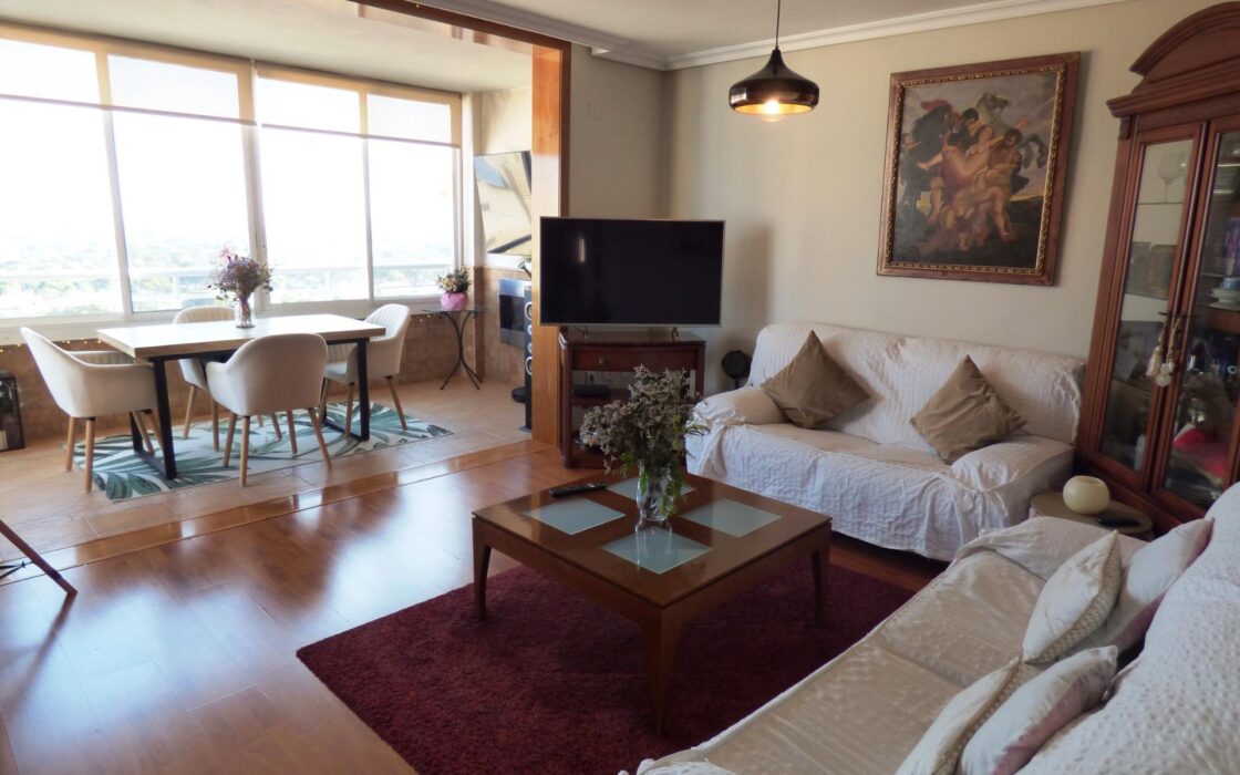 Апартаменты в Эль Кампельо, 120 кв.м, 200 м до моря