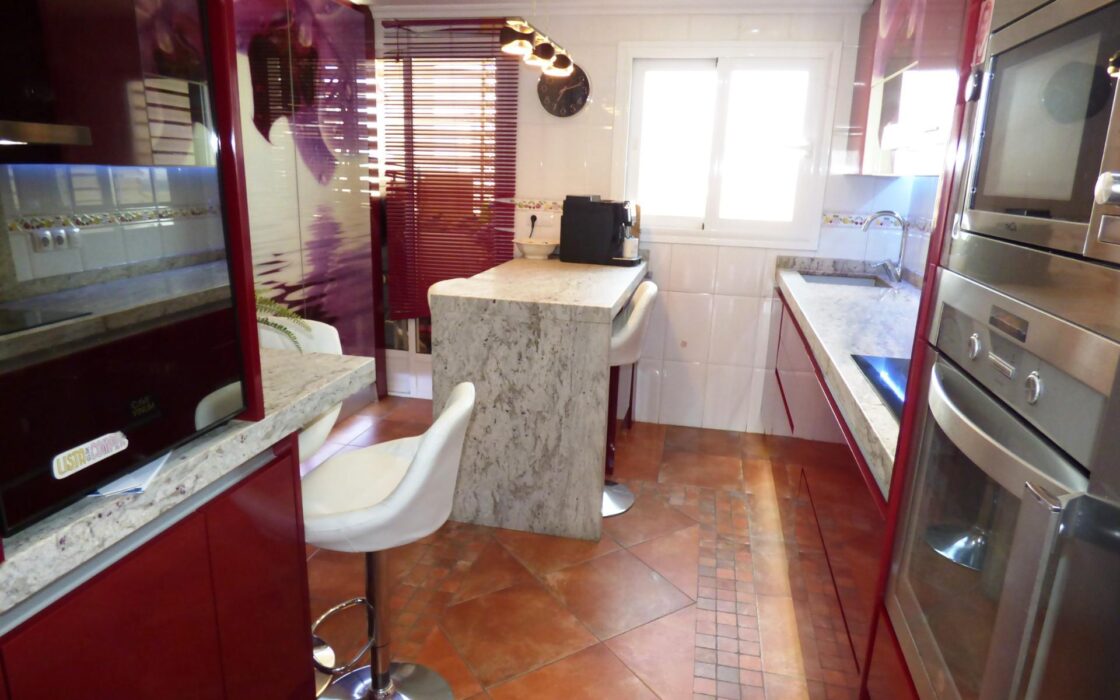 Апартаменты в Эль Кампельо, 120 кв.м, 200 м до моря