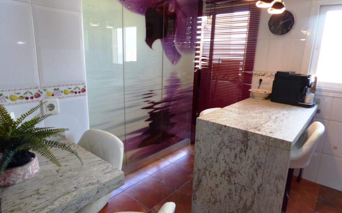 Апартаменты в Эль Кампельо, 120 кв.м, 200 м до моря