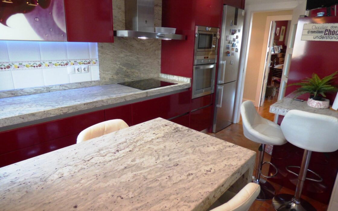 Апартаменты в Эль Кампельо, 120 кв.м, 200 м до моря