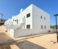 Новий бунгало у Фінестраті з терасою 80 кв.м для відпочинку