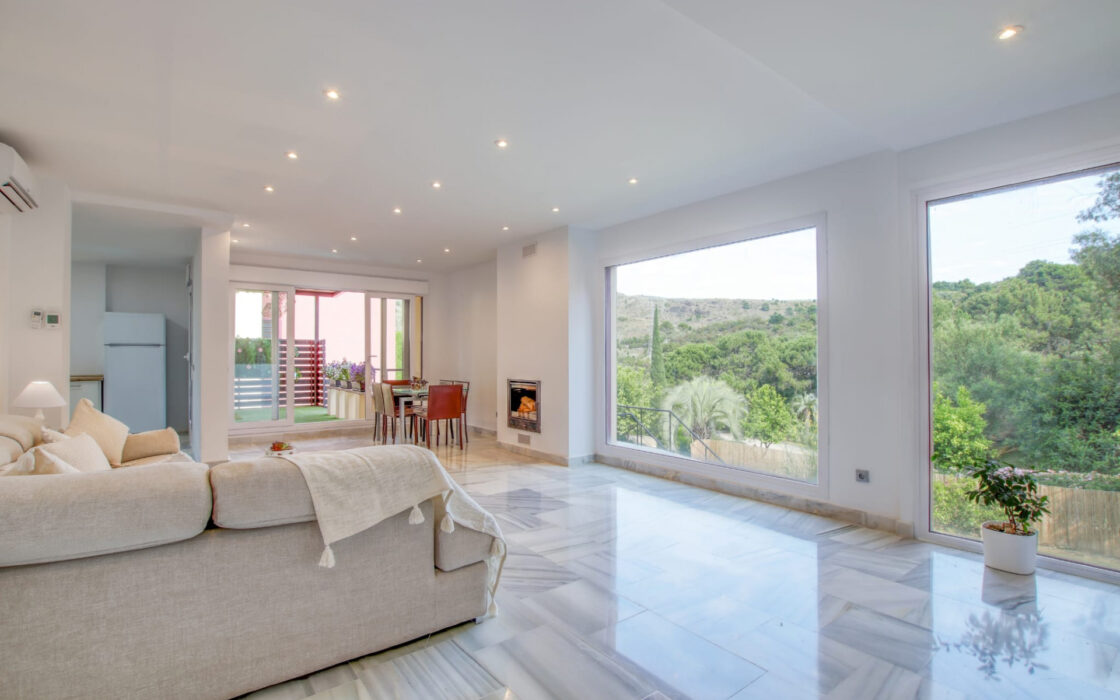 Вилла с террасой в Бенахависе, 4 спальни, 261 кв.м