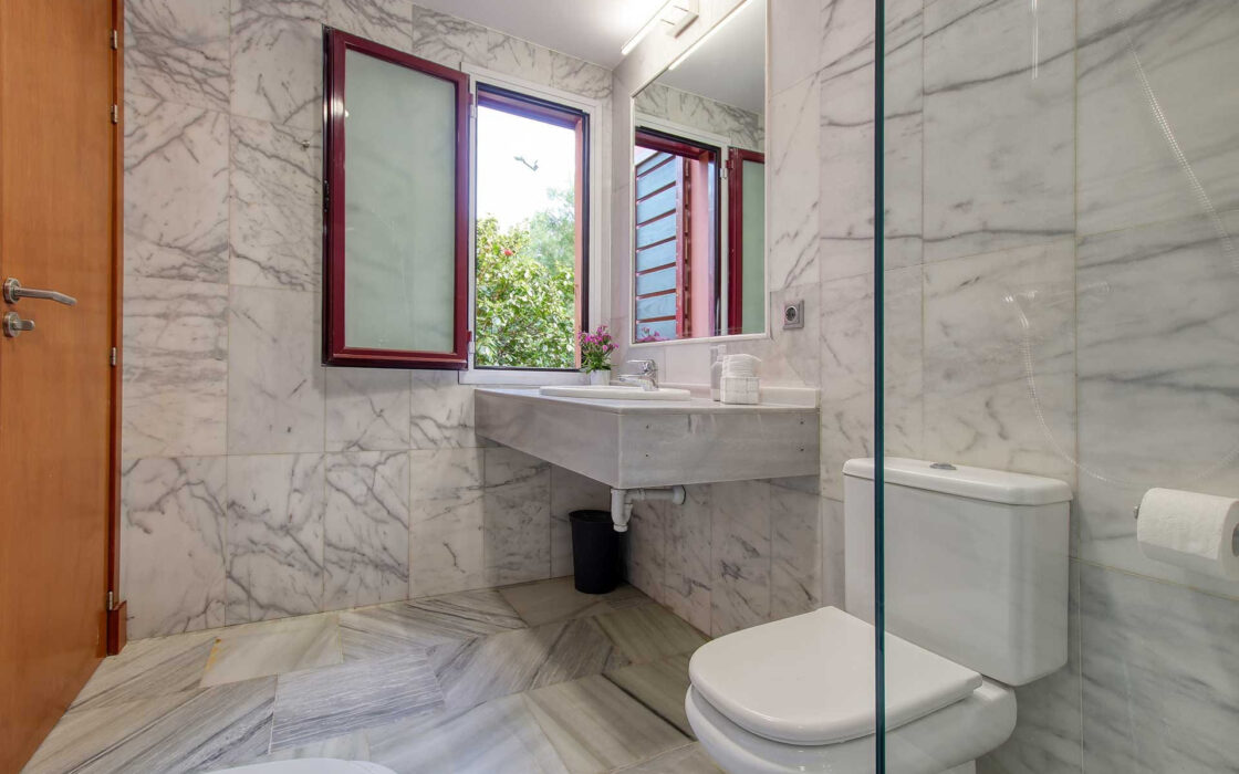 Вилла с террасой в Бенахависе, 4 спальни, 261 кв.м