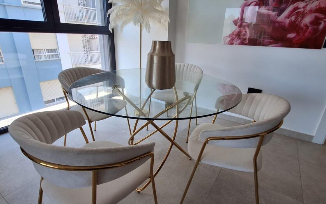 Современная квартира в центре Торревьехи с террасой 140 кв.м