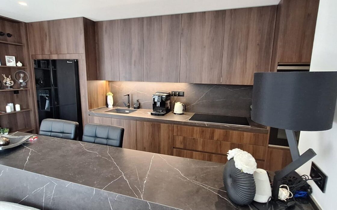 Современная квартира в центре Торревьехи с террасой 140 кв.м