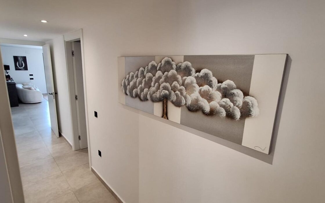 Современная квартира в центре Торревьехи с террасой 140 кв.м