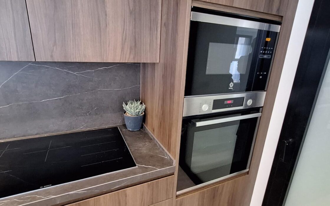 Современная квартира в центре Торревьехи с террасой 140 кв.м